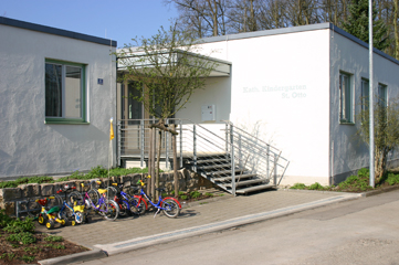 Eingang Kindergarten St. Otto, Heilsbronn